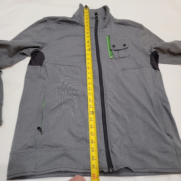 Lululemon men's grey athletic stretch jacket. - Picture 11 of 17